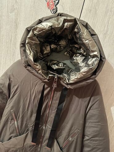 срочно продаю в связи с переездом: Пуховик Размер 42-44 Состояние 99 из 100 Не хватает одного зубчика на — 2