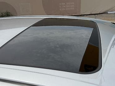 авто прикуриватель: Toyota Camry: 2020 г., 2.5 л, Вариатор, Гибрид, Седан — 8