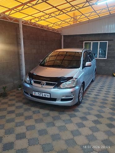 Транспорт: Toyota Ipsum: 2004 г., 2.4 л, Автомат, Бензин, Минивэн — 1