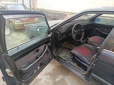 sprinter 2 2: Audi 100: 1990 г., 1.8 л, Механика, Бензин, Седан — 5