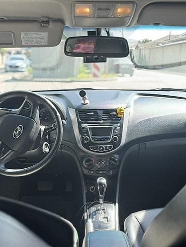 samsung car: Hyundai Accent: 2019 г., 1.4 л, Автомат, Бензин, Седан — 9
