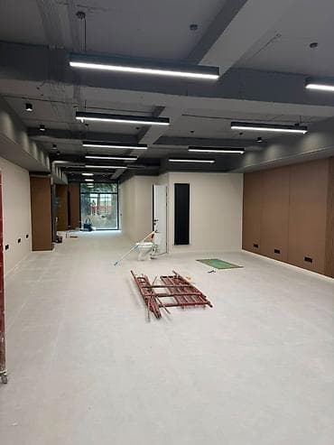 аренда букв: Аренда офисов, 125 м², В жилом комплексе, С отдельным входом, С отдельным сан узлом, С системой безопасности — 8