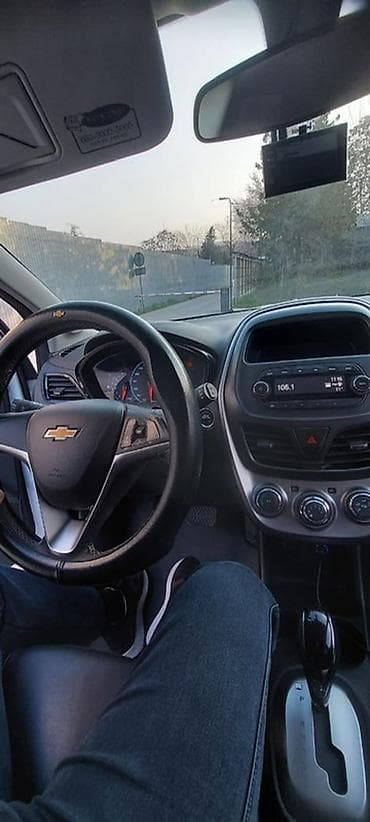 спарк шевралет: Chevrolet Spark: 2018 г., 1 л, Автомат, Бензин, Хэтчбэк — 5