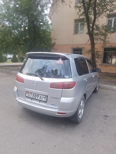 дверь 220: Mazda Demio: 2003 г., 1.3 л, Автомат, Бензин, Хэтчбэк — 2