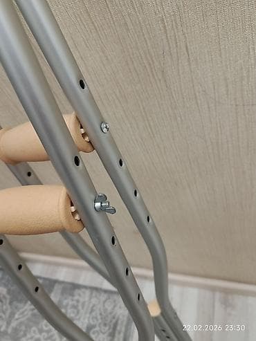 Инвалидные коляски: Подмышечные костыли, пара - Материал: легкий алюминий с усиленными — 3