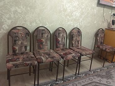 стол со стульями икеа: Комплект стульев с мягкой обивкой и металлическим каркасом. - — 1