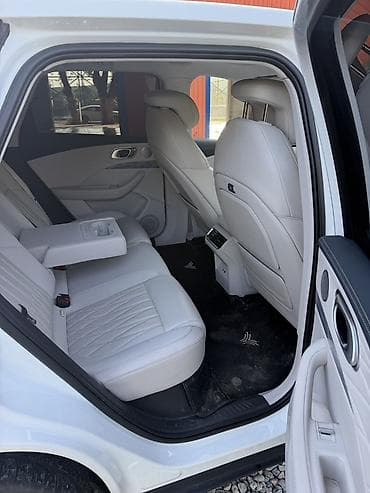 BYD: BYD : 2024 г., 0.1 л, Автомат, Электромобиль, Кроссовер — 5