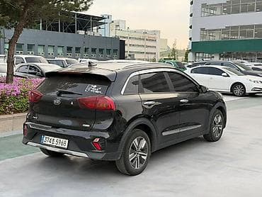 ким к3: Kia Niro: 2021 г., 1.6 л, Гибрид, Кроссовер — 4