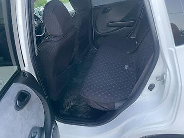 Продажа авто: Honda Fit: 2003 г., 1.3 л, Автомат, Бензин, Хэтчбэк — 5