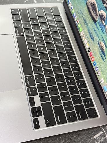 Для программирования, Б/у, Apple M2, ОЗУ, RAM: 16 ГБ, В рассрочку — 8
