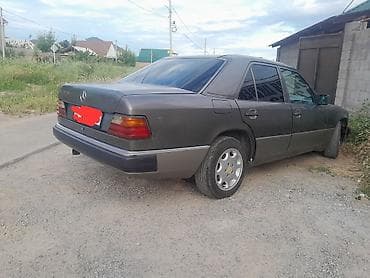mersedes c: Mercedes-Benz E-Class: 1990 г., 2.3 л, Механика, Бензин, Седан — 10