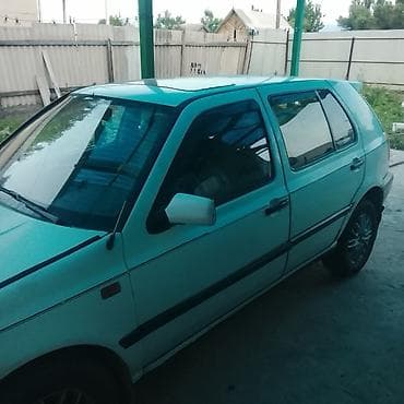 приму в дар автомобиль: Volkswagen Golf: 1994 г., Механика, Хэтчбэк — 1