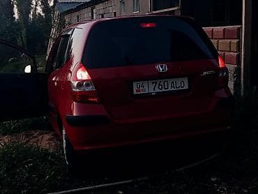 джалал абад тико: Honda Jazz: 2004 г., 1.4 л, Механика, Бензин, Хэтчбэк — 4