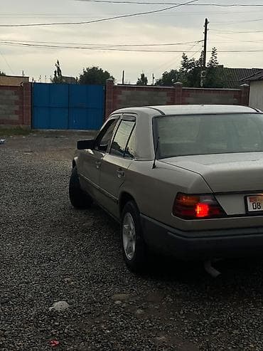 s 350: Mercedes-Benz W124: 1987 г., 2.3 л, Механика, Бензин, Седан — 9