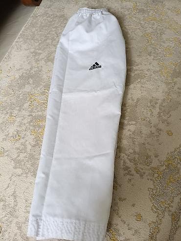 Спорт и отдых: Костюм для тхэквондо Adidas (добок) с белым поясом. Состав комплекта — 4