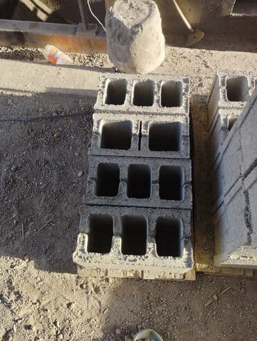 садовый столик и стулья: АВТОМАТ тип Пескоблок аппарат сатылат . абалы жакшы иштеп турат — 8