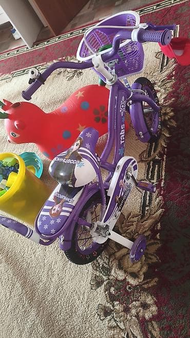 Детский мир: Детский велосипед, 4-колесный, 4 - 6 лет, Для девочки, Б/у — 2