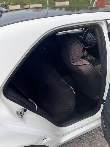 ef m: Mercedes-Benz C-Class: 1996 г., 1.8 л, Автомат, Седан — 8