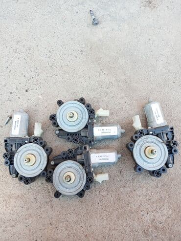 кровать с подъемным механизмом: Электрический моторчик Jeep Новый, Оригинал — 3