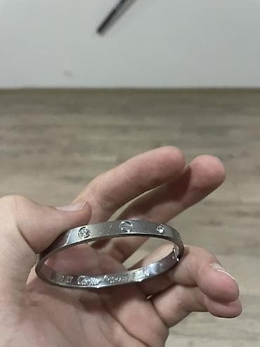 карте браслет: Браслет в стиле Cartier Love, серебристый. - Материал: металл — 1