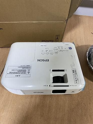 ТВ и видео: Проектор Epson CO-FH01 - Технология: 3LCD - Яркость: высокая для — 1