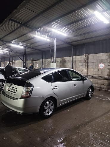prius: Toyota Prius: 2005 г., 1.5 л, Вариатор, Гибрид, Хэтчбэк — 5