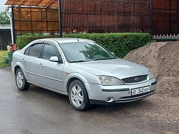 Ford Mondeo: 2003 г., 2 л, Механика, Бензин, Седан