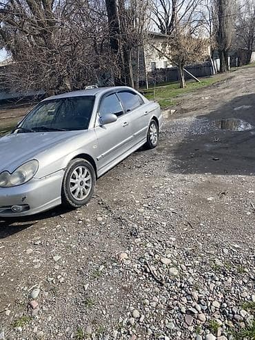 нисан сунни: Hyundai Sonata: 2004 г., Седан — 4