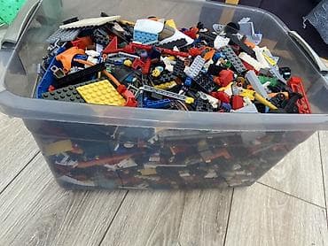 детская ко: Большой контейнер со смешанной россыпью деталей LEGO. - Разнообразные — 1