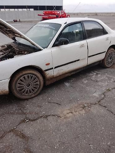 mtz 80: Mazda 626: 1989 г., 2 л, Механика, Бензин, Седан — 5