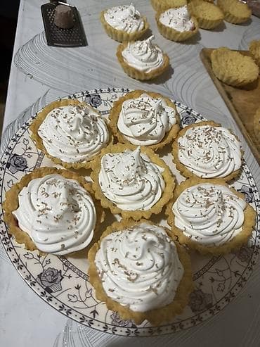 Акшактар, ун, шекер: Домашняя выпечка и закуски на заказ. - Пирог в форме с кунжутом — 3