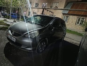 cdi 2 2: Honda Fit: 2004 г., 1.3 л, Вариатор, Хэтчбэк — 3