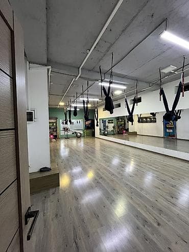 снять помещение для тренинга: Сдается цокольное помещение в центре города. 150 кв.м Можно под — 9