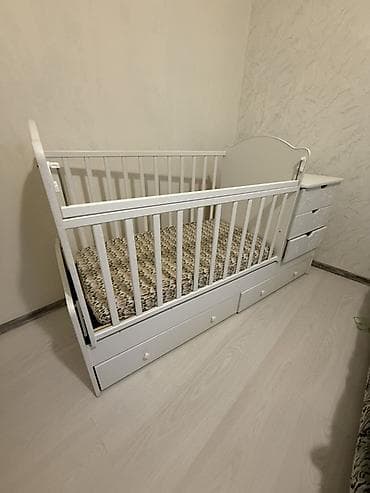 Манеж-кровать, Б/у, С комодом
