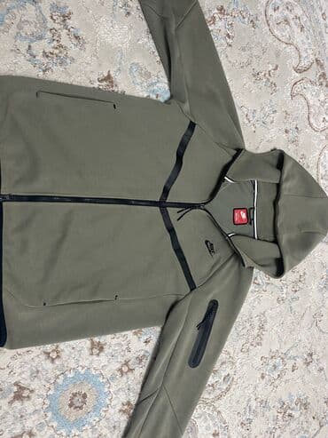 прокат мужских костюмов [возьми на прокат] бишкек фото: Мужской спортивный костюм, L, Nike, Новый, цвет - Зеленый — 1