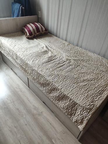 Односпальная кровать с выдвижными ящиками + матрас - Компактная