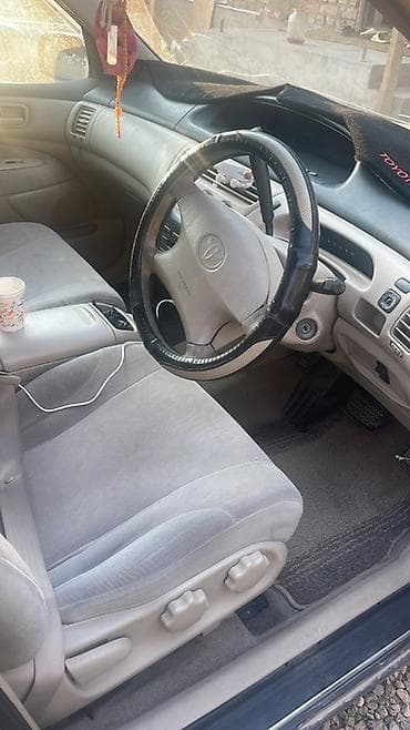 Toyota Vista: 1999 г., 1.8 л, Автомат, Бензин, Седан