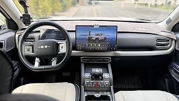 tesla model 3: BYD FangChengBao Leopard 3: 2025 г., Автомат, Электромобиль — 7