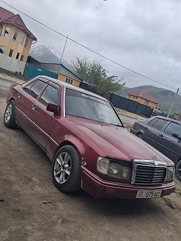 Mercedes-Benz 190: 1991 г., 2 л, Механика, Бензин, Седан
