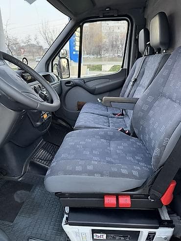 подношка на спринтер: Легкий грузовик, Mercedes-Benz, Стандарт — 8