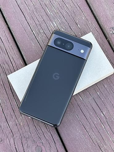 Google Pixel 8, Б/у, 128 ГБ, цвет - Черный, 1 SIM, eSIM