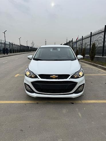 Продажа авто: Chevrolet Spark: 2022 г., 0.1 л, Вариатор, Бензин, Хэтчбэк — 4