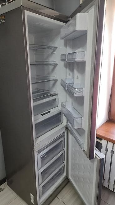 стальная машина: Холодильник Samsung, Б/у, Двухкамерный, 60 * 180 * — 2