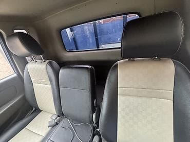 b class: Легкий грузовик, Hyundai, Стандарт — 2