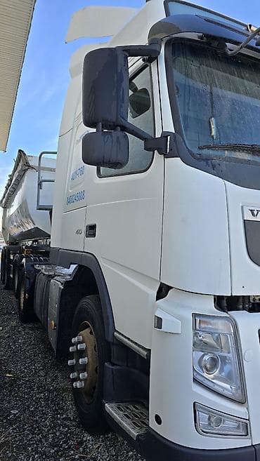 shevrolet volt: Тягач, Volvo, 2012 г. — 2