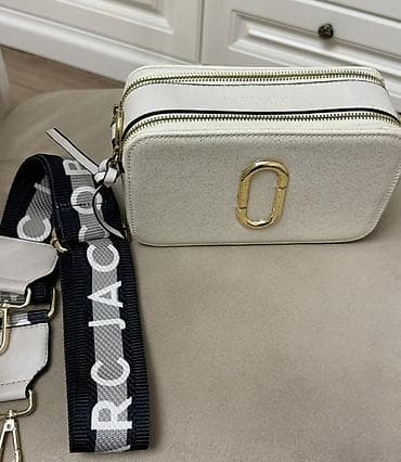 кожаные ботинки женские: Классическая сумка, Marc Jacobs, Материал: Натуральная кожа, Жёсткая конструкция, Женские, Б/у — 1
