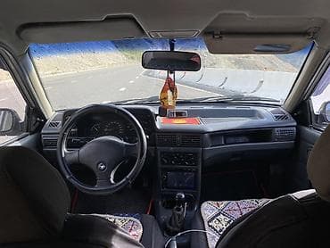 авто в такси: Daewoo Nexia: 2004 г., 1.6 л, Ручные, Бензин, Седан — 2