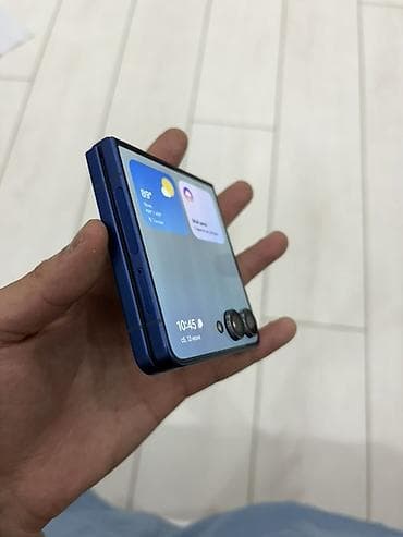 samsund: Samsung Galaxy Z Flip7, Новый, 256 ГБ, цвет - Синий — 4