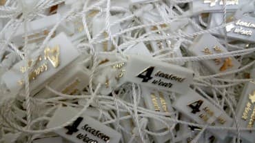 швея надом ош: Пломбы для одежды с логотипом индивидуально на заказ — 3