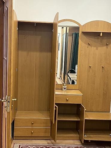 прихожая мебель цена: ПРИХОЖАЯ, состояние отличное.( Польша), Цена 10т.с. Ниже не будет — 5